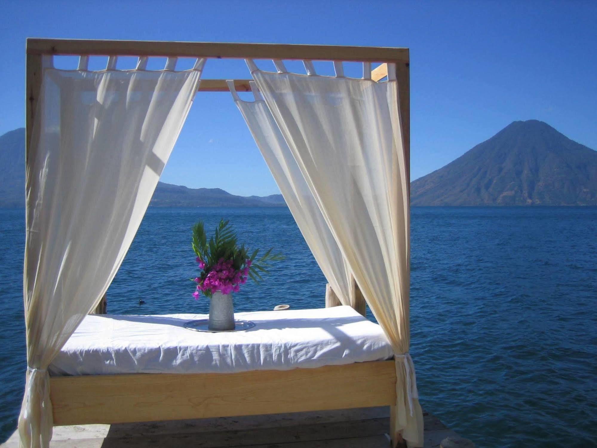 Hotel Y Restaurante La Casa Rosa Santa Cruz La Laguna Exteriör bild